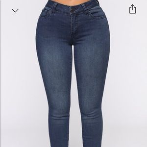 Fashion Nova dark wash jeans size 5
